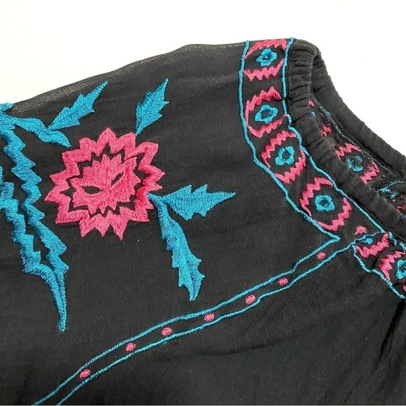 Roja Black Embroidered Tunic Top Blouse Size Medium Boho Peasant Floral - Picture 12 of 15